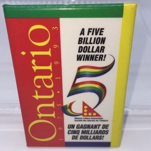OLG Ontario 1975-1993 A Five Billion Dollar Winner! Pin Button Advertising Promo